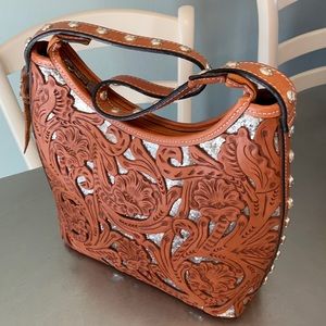 Montana Silver Smith shoulder purse-never used
